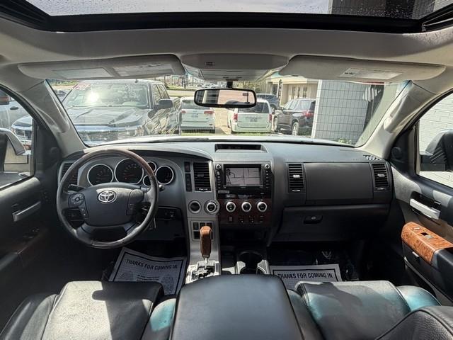 Toyota Tundra 4WD Truck  2013