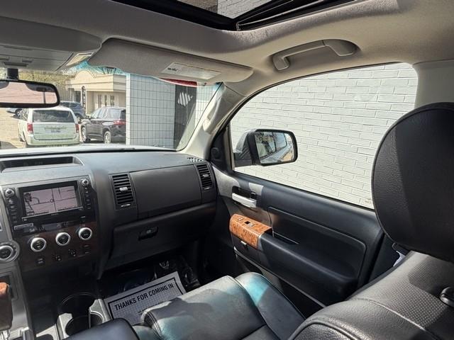 Toyota Tundra 4WD Truck  2013