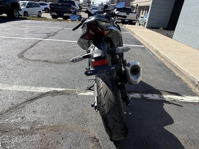 Kawasaki Ninja ZX-4R  2024