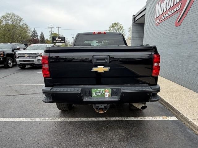 Chevrolet Silverado 2500HD Built After Aug 14  2015