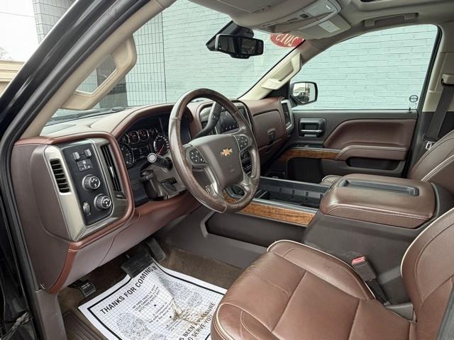 Chevrolet Silverado 2500HD Built After Aug 14  2015