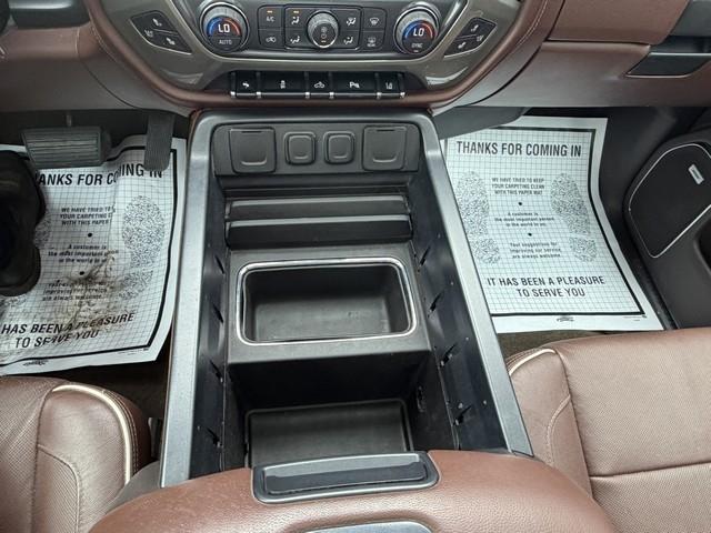 Chevrolet Silverado 2500HD Built After Aug 14  2015
