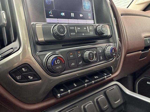 Chevrolet Silverado 2500HD Built After Aug 14  2015