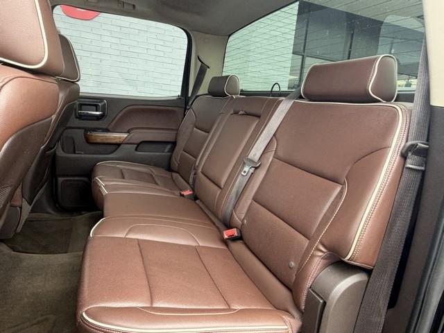 Chevrolet Silverado 2500HD Built After Aug 14  2015