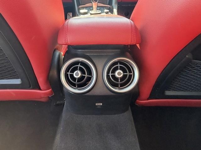 Alfa Romeo Giulia  2018