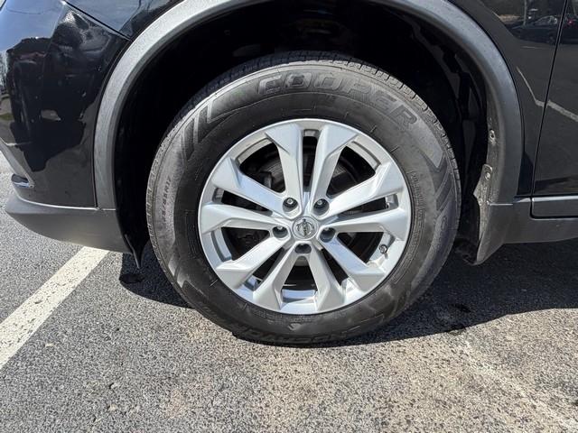 Nissan Rogue SV 4D SUV AWD 2016