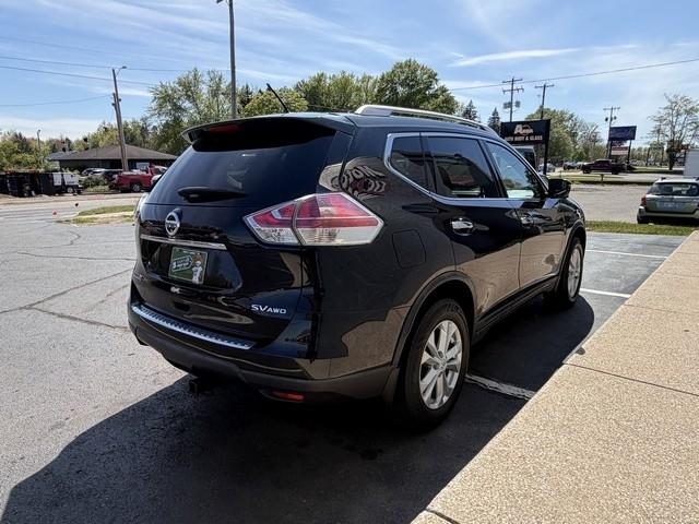 Nissan Rogue SV 4D SUV AWD 2016