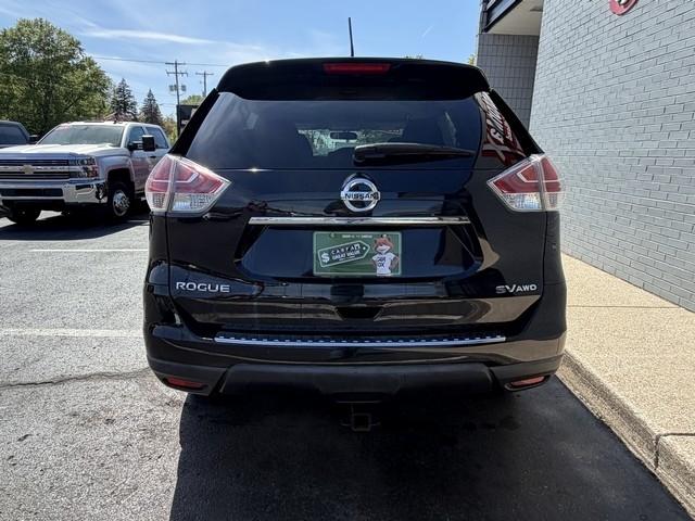 Nissan Rogue SV 4D SUV AWD 2016