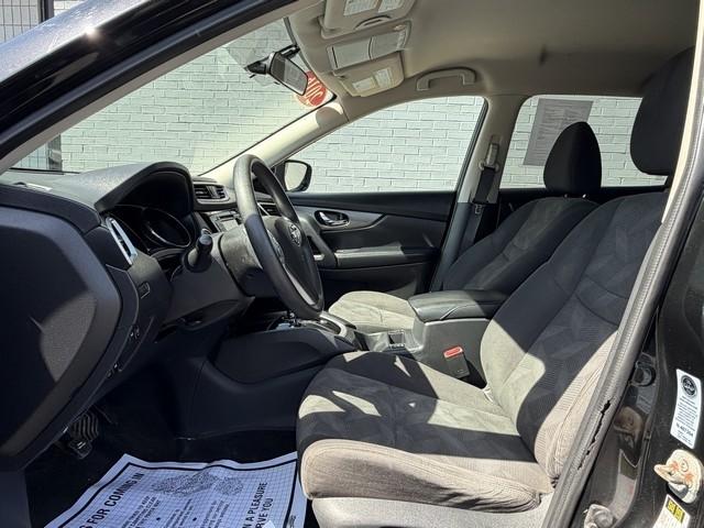 Nissan Rogue SV 4D SUV AWD 2016