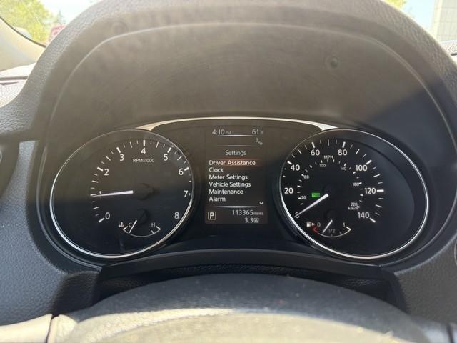 Nissan Rogue SV 4D SUV AWD 2016