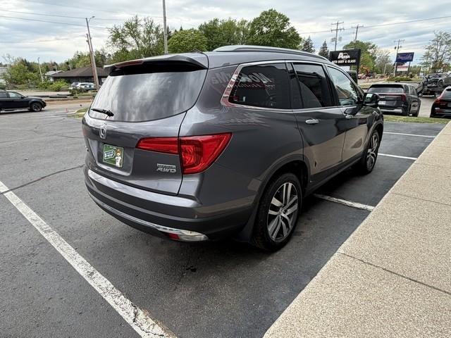 Honda Pilot 4WD 4dr Touring w/RES & Navi 2018