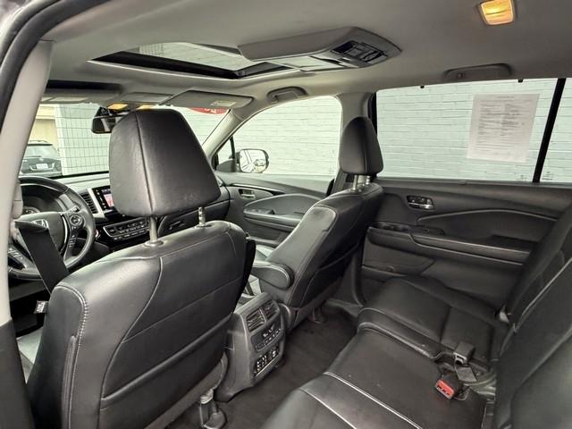 Honda Pilot 4WD 4dr Touring w/RES & Navi 2018