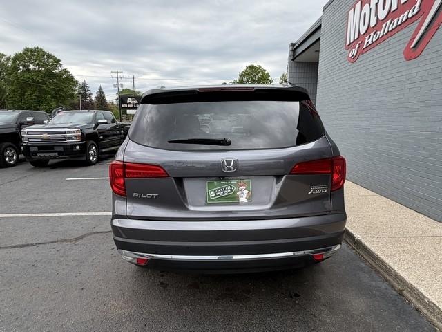 Honda Pilot 4WD 4dr Touring w/RES & Navi 2018