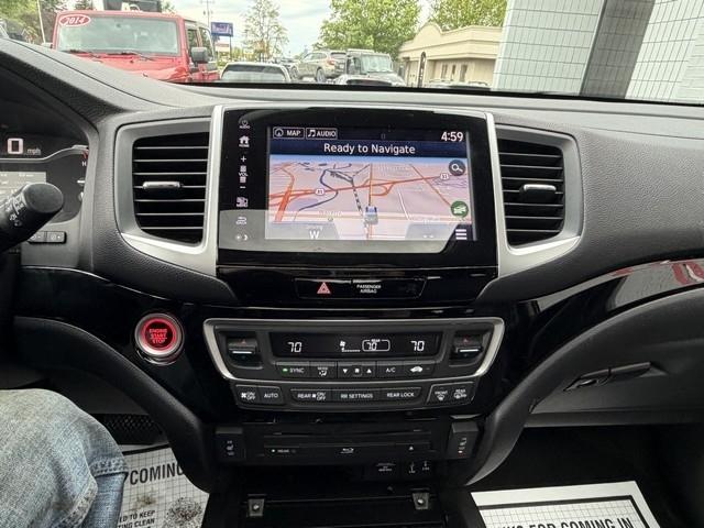 Honda Pilot 4WD 4dr Touring w/RES & Navi 2018