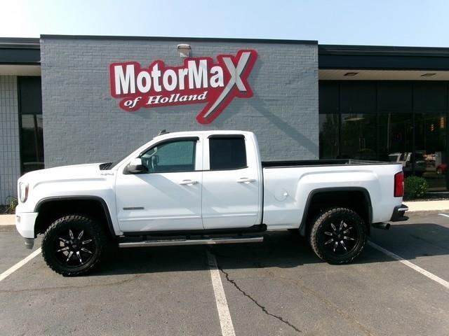 2017 GMC Sierra 1500 4WD DOUBLE CAB ELEVATION