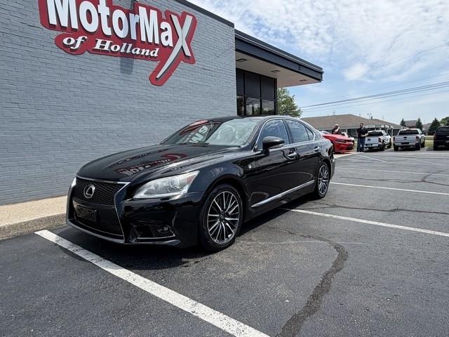 Lexus LS 460  2013