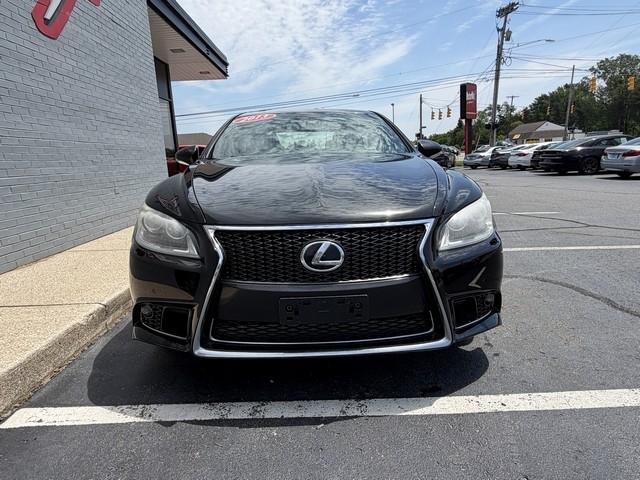 Lexus LS 460  2013