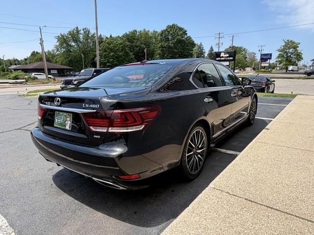 Lexus LS 460  2013
