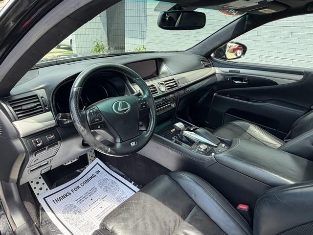 Lexus LS 460  2013