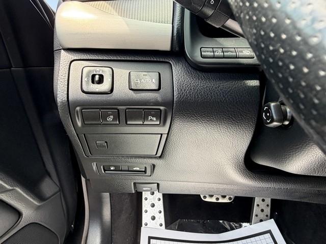 Lexus LS 460  2013