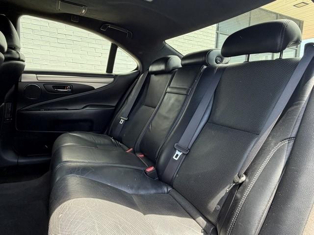 Lexus LS 460  2013
