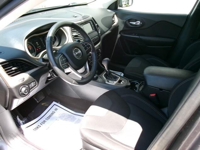 Jeep Cherokee  2016