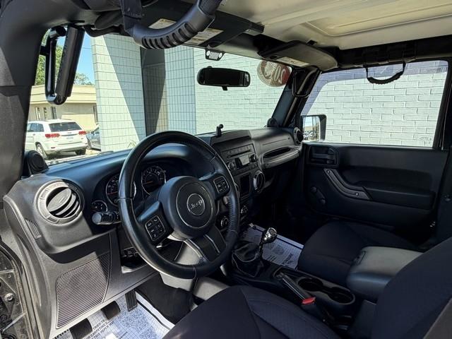 Jeep Wrangler Unlimited  2013