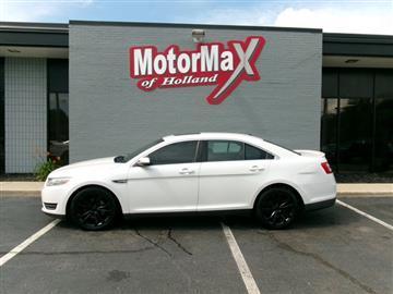 2013 Ford Taurus 4dr Sdn SEL