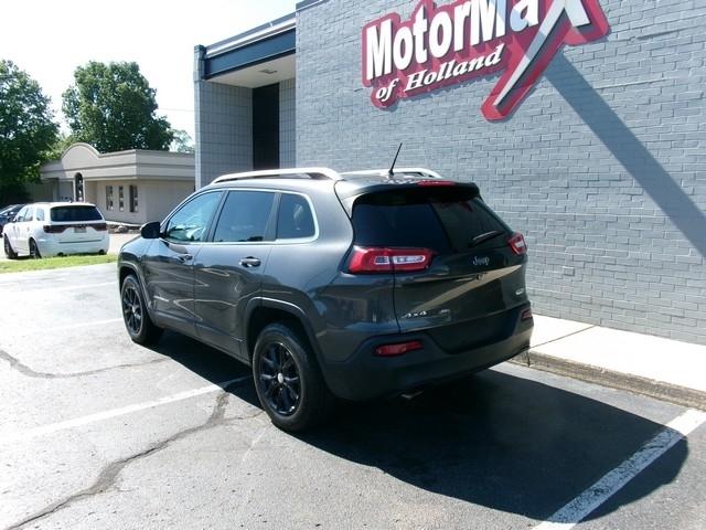 Jeep Cherokee  2016