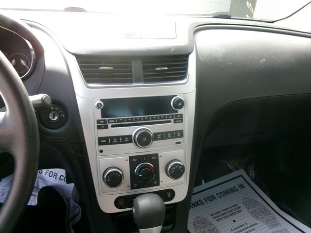 Chevrolet Malibu  2012