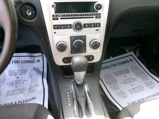 Chevrolet Malibu  2012