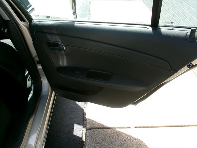 Chevrolet Malibu  2012