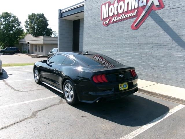 Ford Mustang  2020