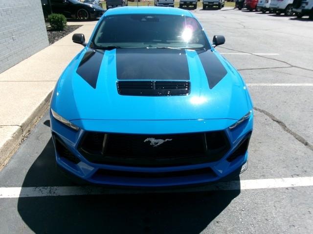 Ford Mustang  2024
