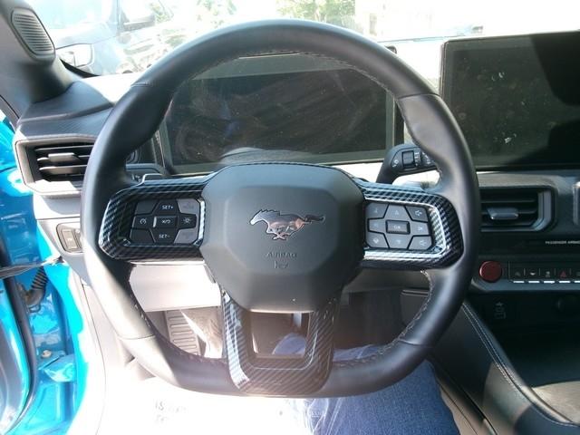 Ford Mustang  2024