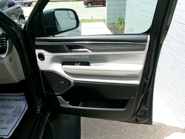Jeep Wagoneer  2022