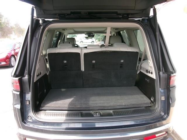 Jeep Wagoneer  2022