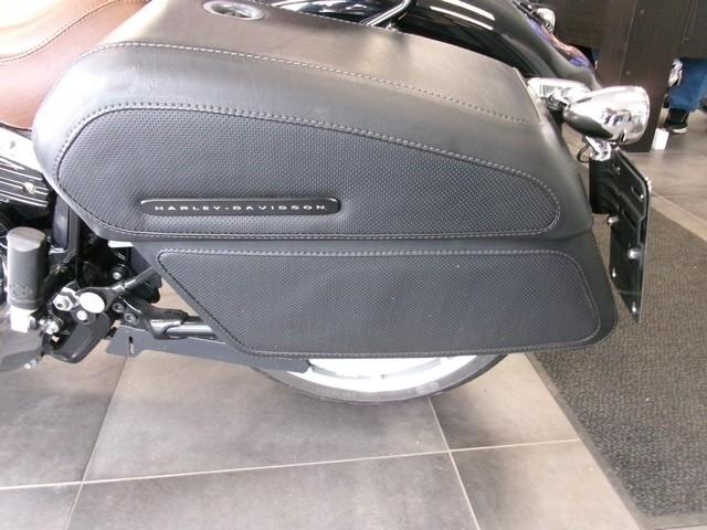 Harley-Davidson FLFBS  2022