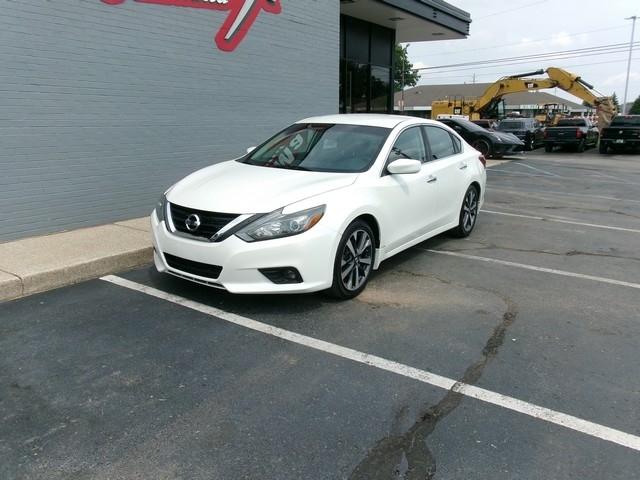 Nissan Altima  2017