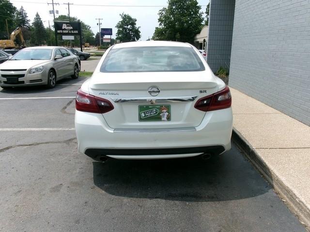 Nissan Altima  2017