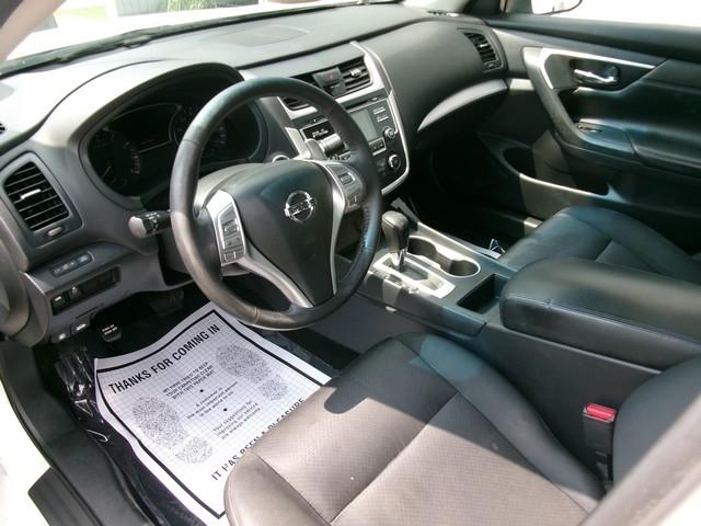 Nissan Altima  2017