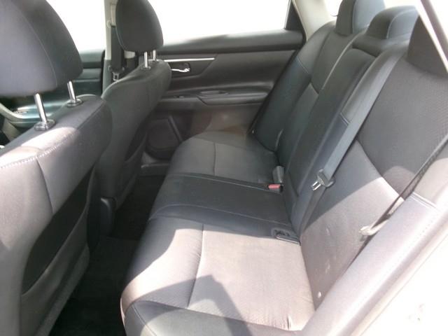 Nissan Altima  2017
