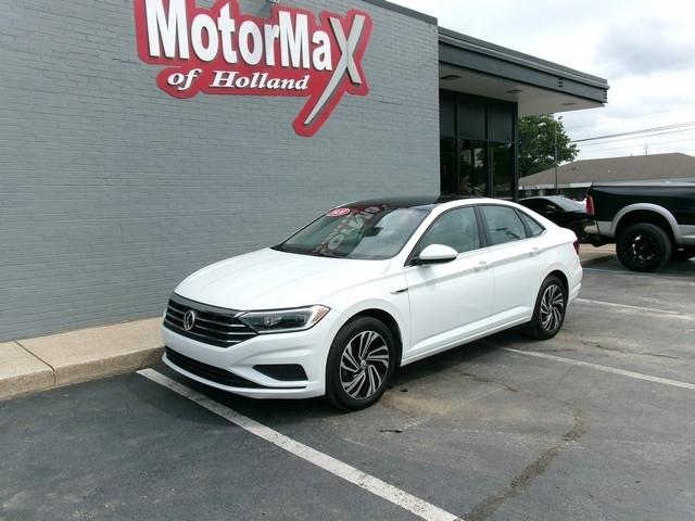 Volkswagen Jetta  2020