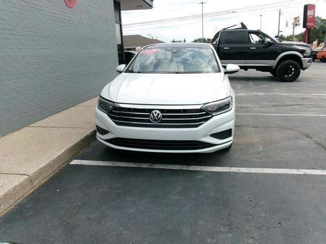 Volkswagen Jetta  2020