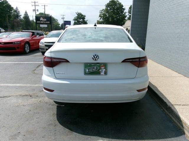 Volkswagen Jetta  2020