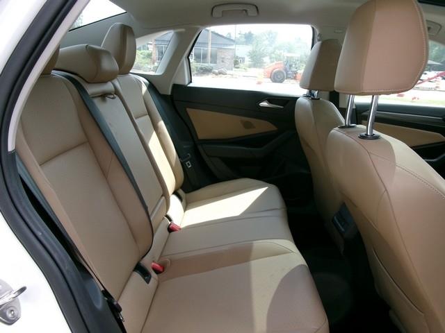 Volkswagen Jetta  2020