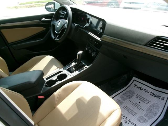 Volkswagen Jetta  2020