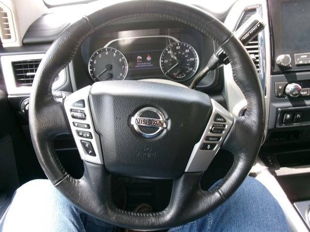 Nissan Titan  2020