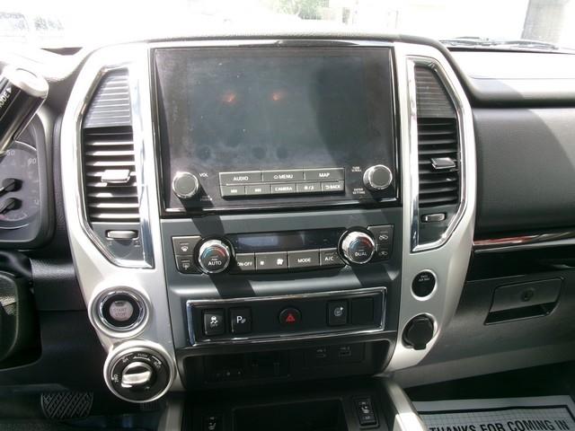 Nissan Titan  2020
