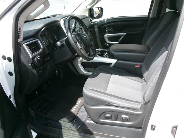 Nissan Titan  2020